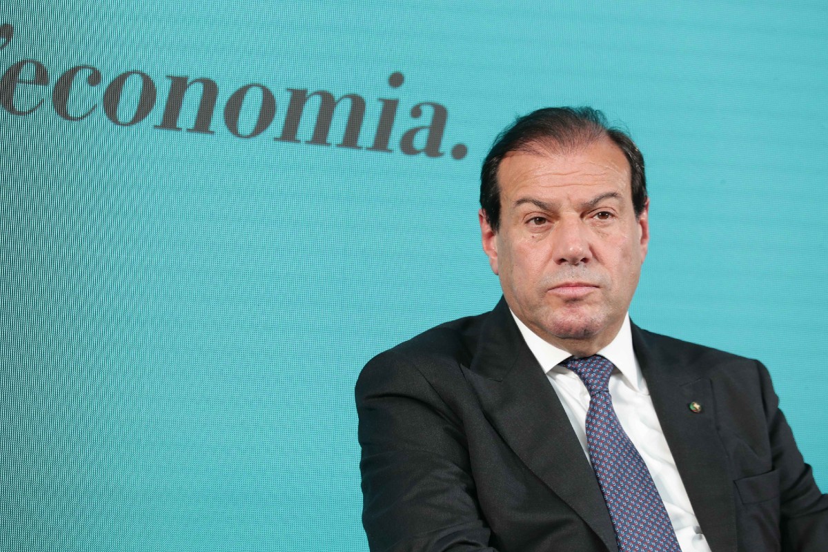 Fisco, via le tasse dalle tredicesime. Ma sfuma la flat tax per i dipendenti Fisco, via le tasse dalle tredicesime. Ma sfuma la flat tax per i dipendenti