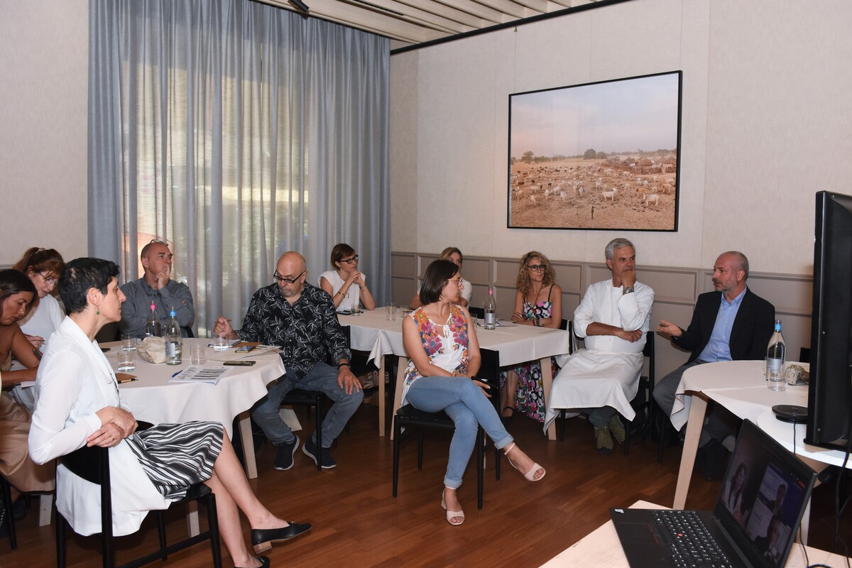 L’appetito risvegliando i 5 sensi nella ristorazione con Sodexo e Leemann L’appetito risvegliando i 5 sensi nella ristorazione con Sodexo e Leemann