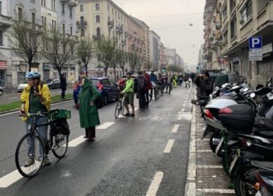 Morta in bici, De Corato: “Nel ddl Salvini cordoli alti su ciclabili”