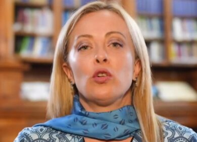 Mes, il governo scricchiola ma non cade: Tajani vs Cattaneo: spaccatura in FI