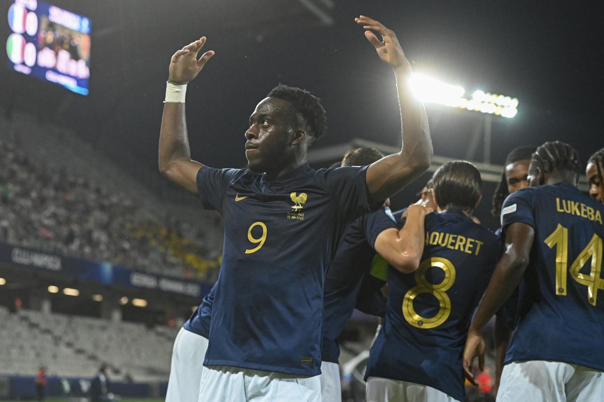 Arnaud Kalimuendo Francia Under 21