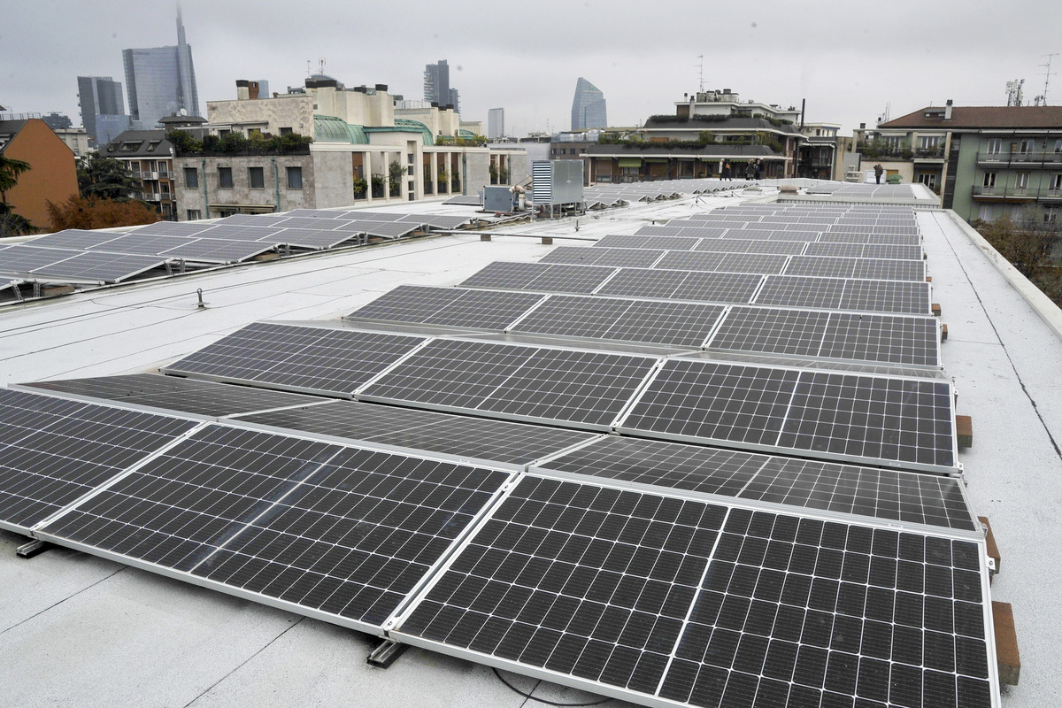 Enel X, a Fiumicino arriva maxi impianto fotovoltaico: il più grande d’Europa Enel X, a Fiumicino arriva maxi impianto fotovoltaico: il più grande d’Europa