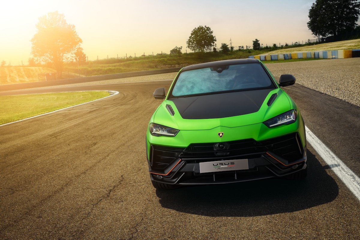 ANIASA fa chiarezza su norme e regole per il noleggio di supercar