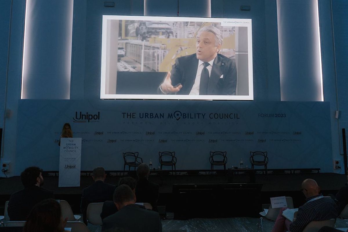 Mobilità: solo 3 auto su 10 possono essere sostituite da una vettura elettrica