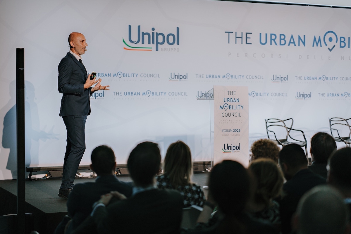 Mobilità: solo 3 auto su 10 possono essere sostituite da una vettura elettrica