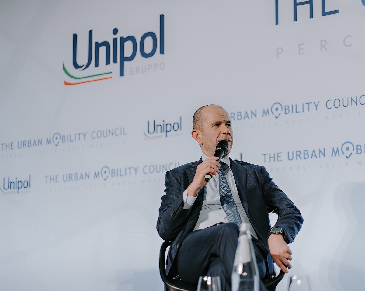 Mobilità: solo 3 auto su 10 possono essere sostituite da una vettura elettrica