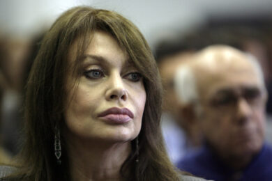 Veronica Lario, l’attività immobiliare non va: costretta a coprire il rosso