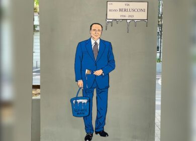 “Ex Pdc – Uomo d’affari e vecchio p….: vandalizzato murale di Berlusconi