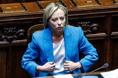 Bce, attacco diretto di Meloni a Lagarde: “Così fa più danni dell’inflazione”