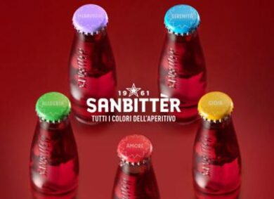 Sanbitter fa il verso a Schlein: arriva l’apericromia a Milano