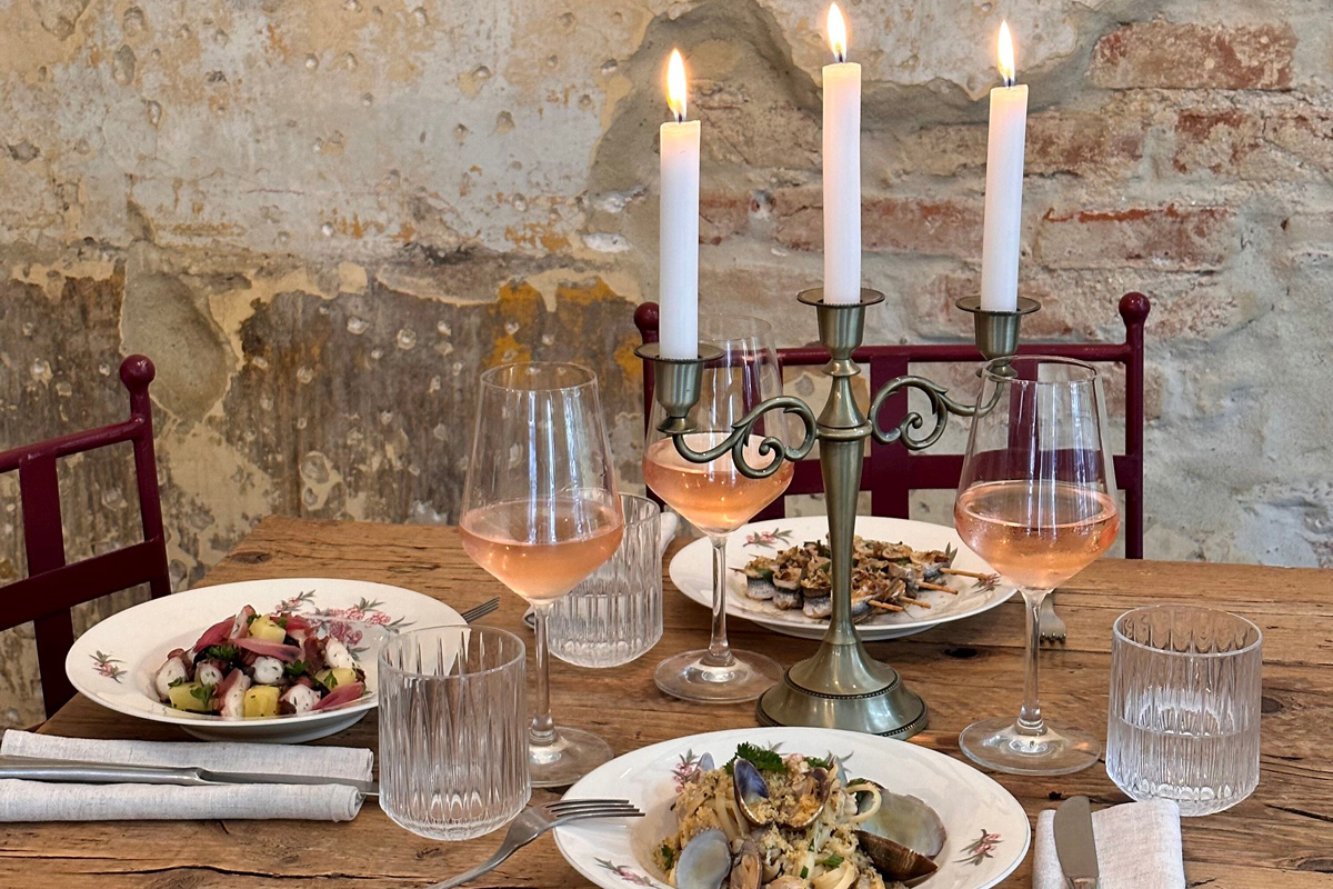 Gelsomina fa serata: cena mediterranea a lume di candela e aperitivo di classe Gelsomina fa serata: cena mediterranea a lume di candela e aperitivo di classe