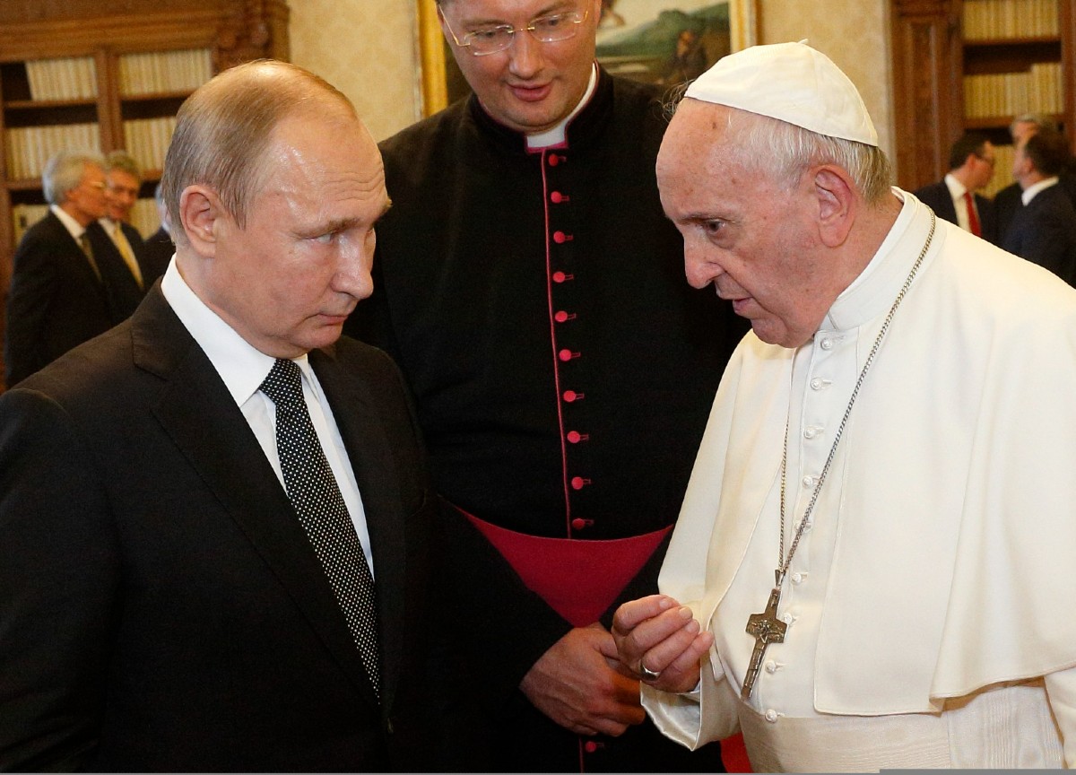 Berlusconi e l’incontro con Putin. Qualcuno fermò l’iniziativa del Vaticano