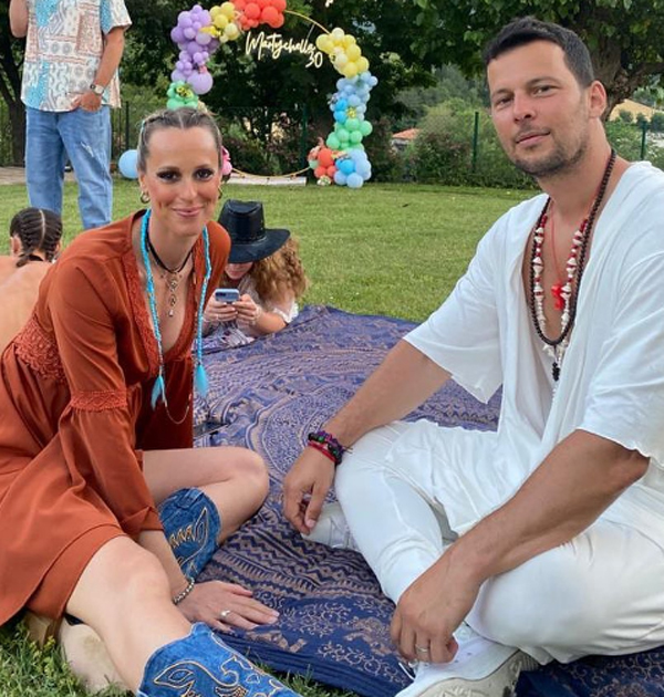 Federica Pellegrini vestitino corto ‘figlia dei fiori’: Divina sensualissima.. Federica Pellegrini vestitino corto ‘figlia dei fiori’: Divina sensualissima..