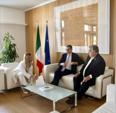 Migranti, non basta la mediazione Meloni: veto di Ungheria e Polonia