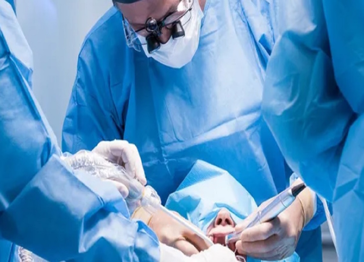 Va dal dentista ma ha un malore: muore dopo tre giorni Va dal dentista ma ha un malore: muore dopo tre giorni