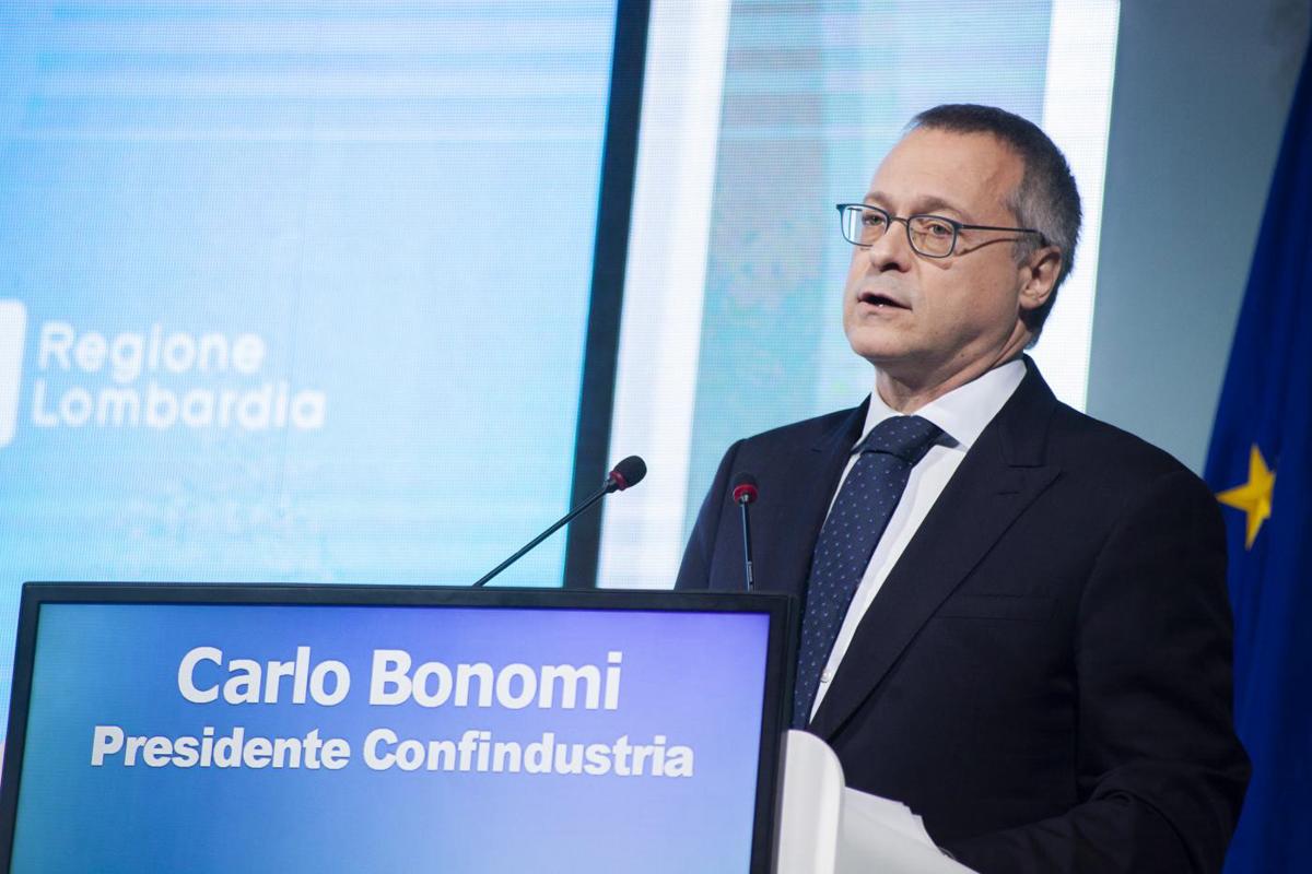 Confindustria, Bonomi in minoranza e verso l’addio. La corsa alla successione Confindustria, Bonomi in minoranza e verso l’addio. La corsa alla successione