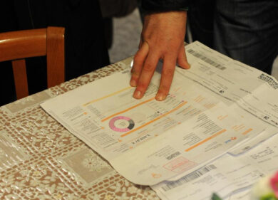 Energia, a giugno bollette del gas in calo dell’1,1%