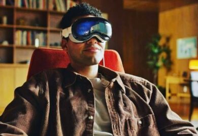 Apple Vision Pro, già dimezzata la produzione: troppi ostacoli. Ecco quali