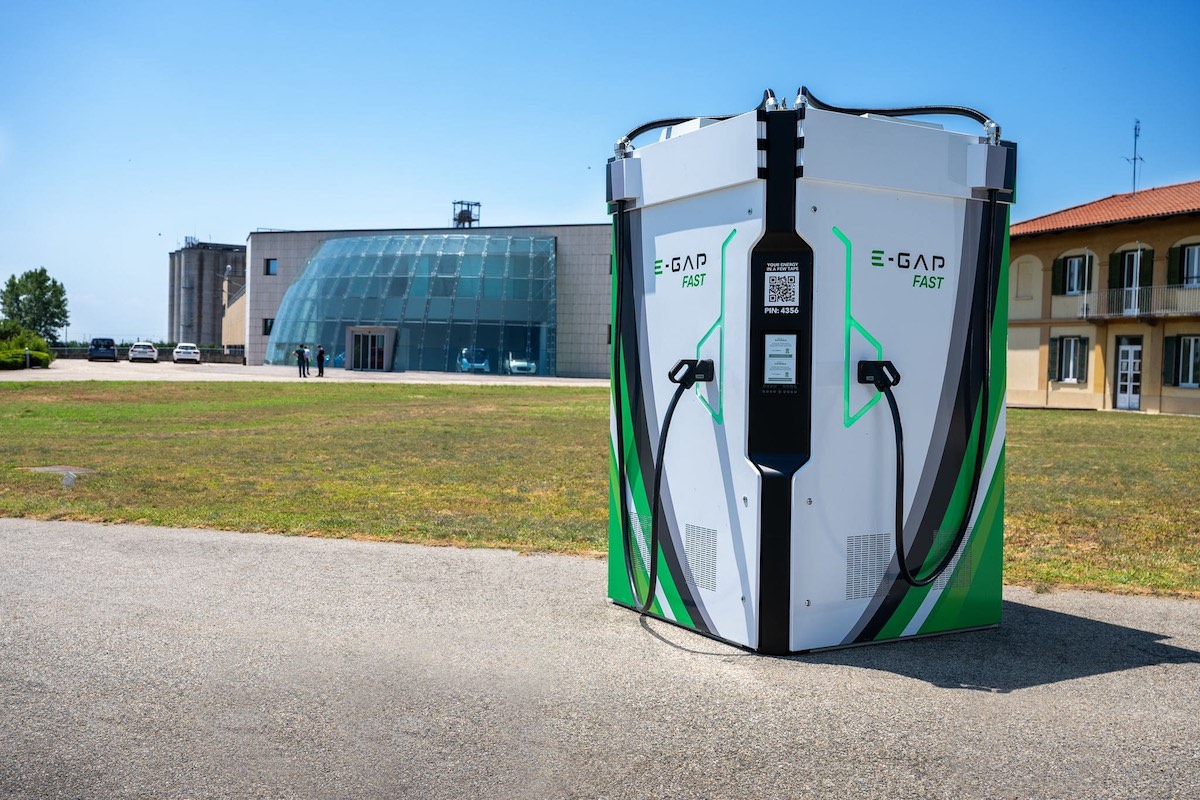 E-GAP lancia “E-GAP FAST” la prima colonnina off-grid E-GAP lancia “E-GAP FAST” la prima colonnina off-grid
