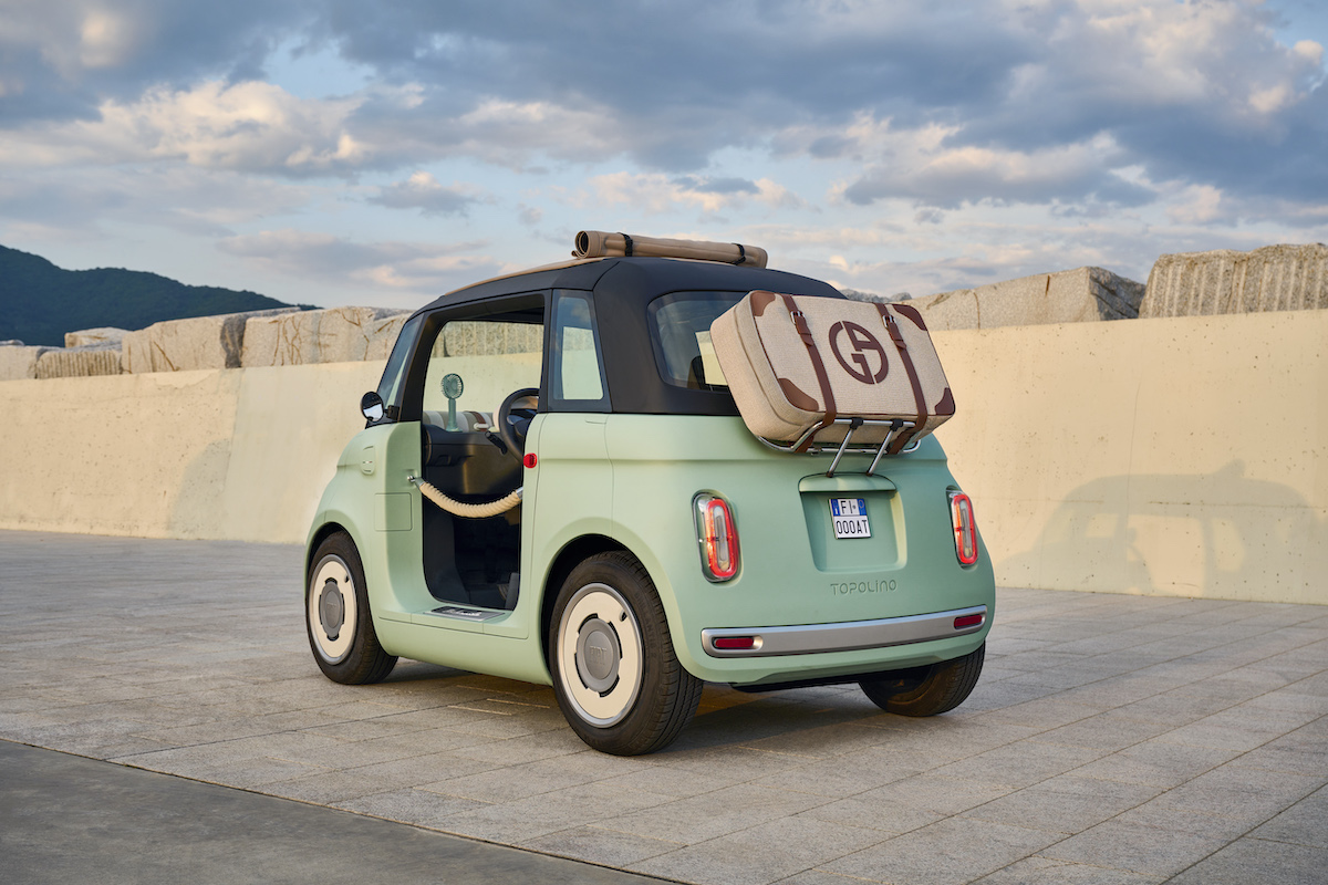 Fiat svela la nuova Topolino: la microcar elettrica per la città