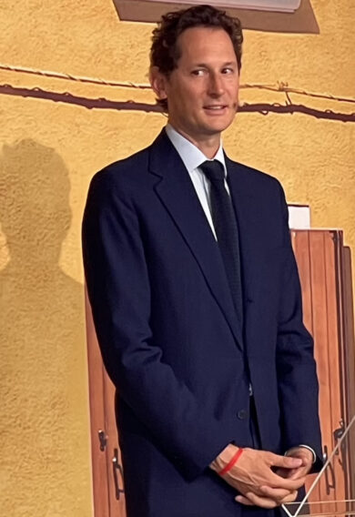 Elkann: con 600e e Topolino, Fiat punta al passato per guardare al futuro