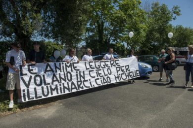 Michelle, funerali a Primavalle. Il vescovo: “Estirpare la banalità del male”