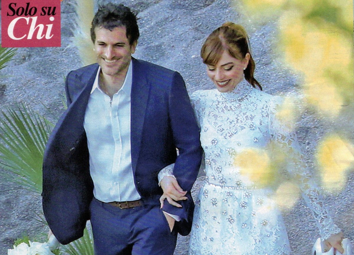 Annalisa dice (due) sì a Francesco Muglia. Ecco gli ospiti e le foto del party Annalisa dice (due) sì a Francesco Muglia. Ecco gli ospiti e le foto del party