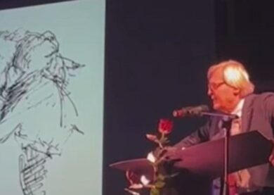 Vittorio Sgarbi spiazza di nuovo tutti: la battuta choc su Dio. VIDEO