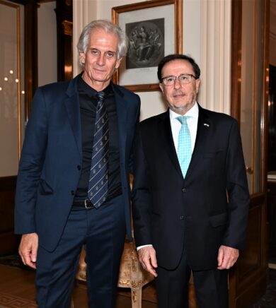 Massimiliano Finazzer Flory premio alla cultura letteraria Argentina