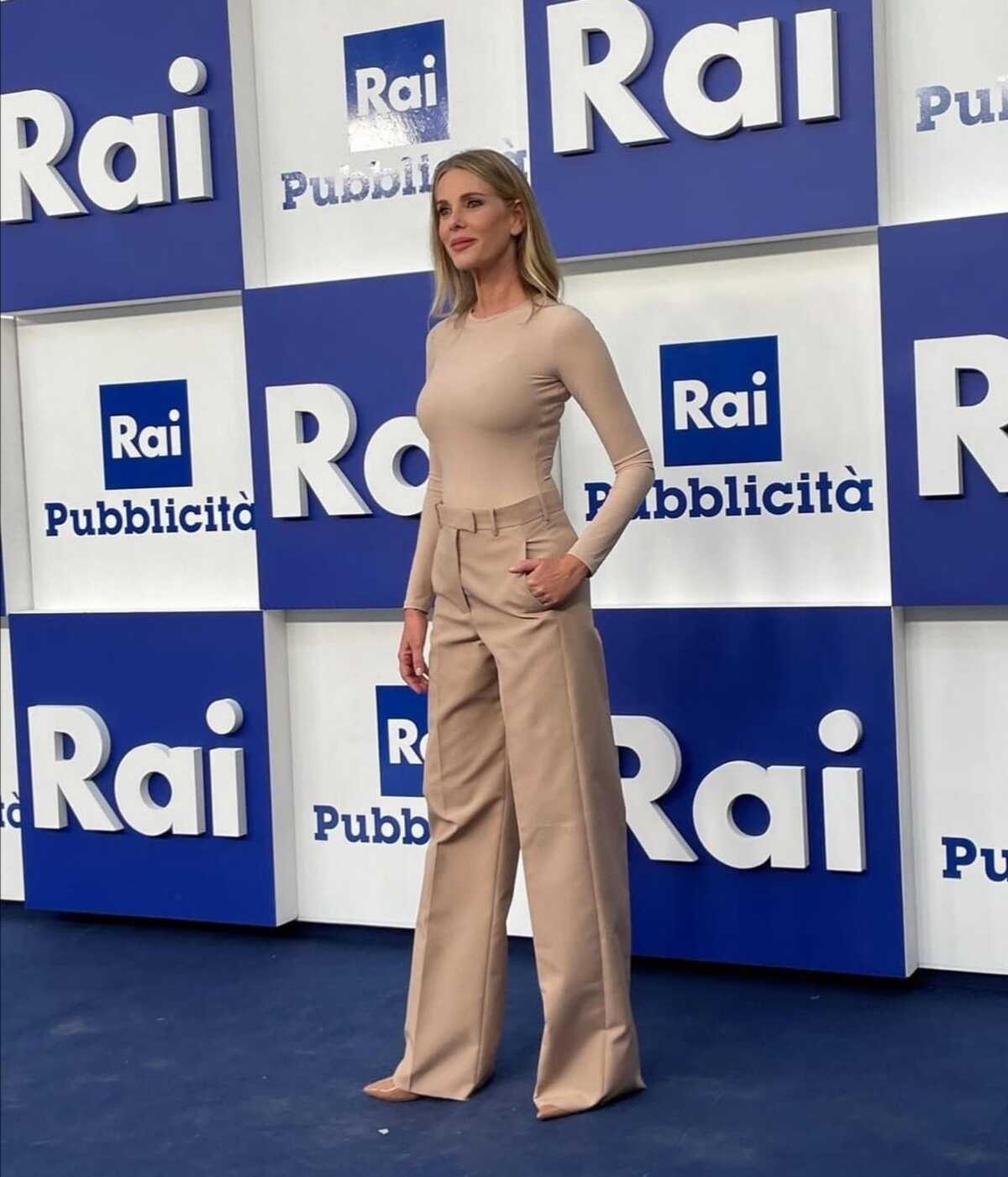 Palinsesti Rai. Il dietro le quinte della presentazione a Napoli. Tutti i nomi