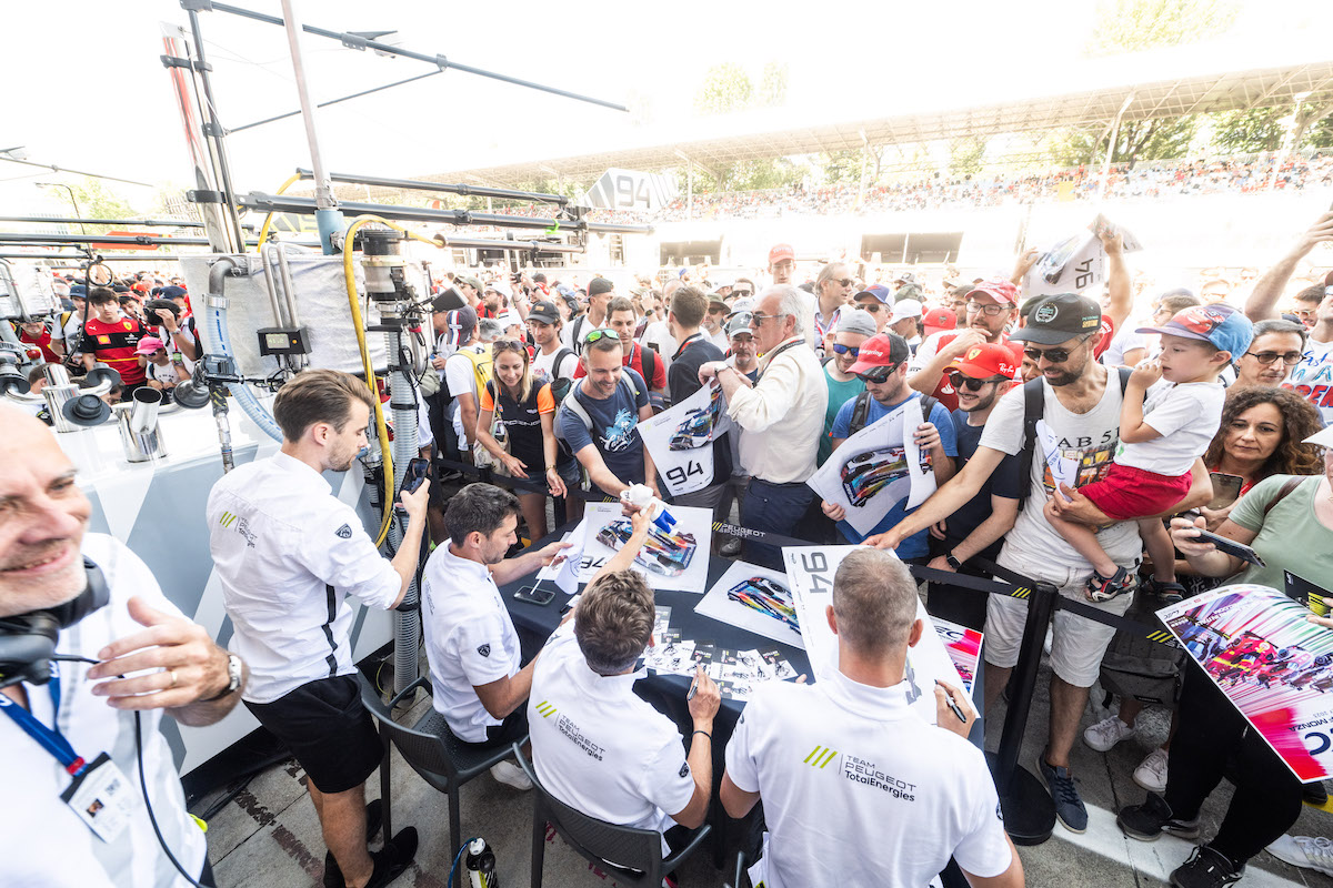 Debutto mondiale all’Autodromo di Monza per la nuova Peugeot 208 Debutto mondiale all’Autodromo di Monza per la nuova Peugeot 208