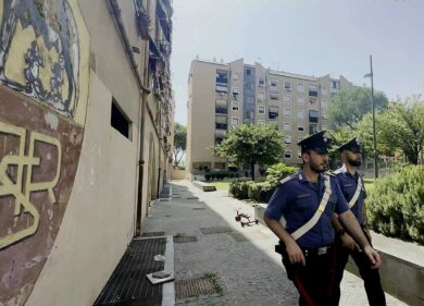 Roma: droga a domicilio col taxi, via chat tariffario e sconti ai clienti top