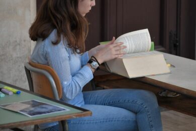 Maturità: ammessa dal Tar con 5 insufficienze, ma all’orale i prof la bocciano