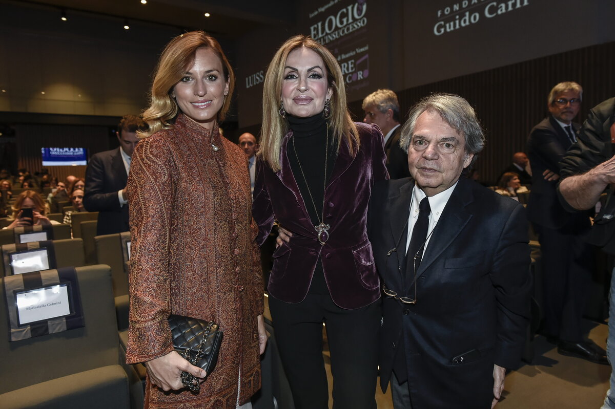 “Annullate il concerto: è fascista”: rivolta francese contro Beatrice Venezi “Annullate il concerto: è fascista”: rivolta francese contro Beatrice Venezi