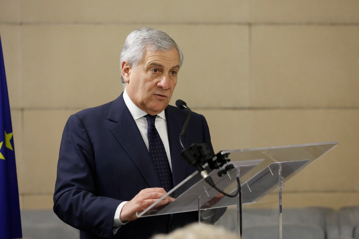 Tajani: “Con Marina parlo ogni giorno. FI? Chi vuole si candidi al mio posto” Tajani: “Con Marina parlo ogni giorno. FI? Chi vuole si candidi al mio posto”