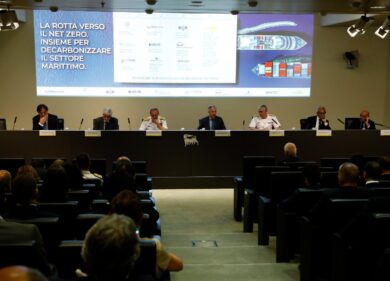 Eni con le associazioni degli Armatori per decarbonizzare il settore marittimo