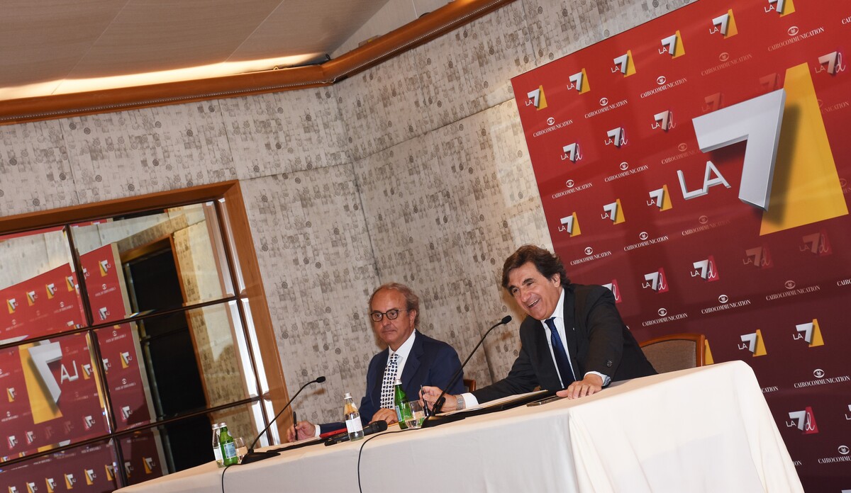 LA7 presentazione programmi con Urbano Cairo LA7 presentazione programmi con Urbano Cairo