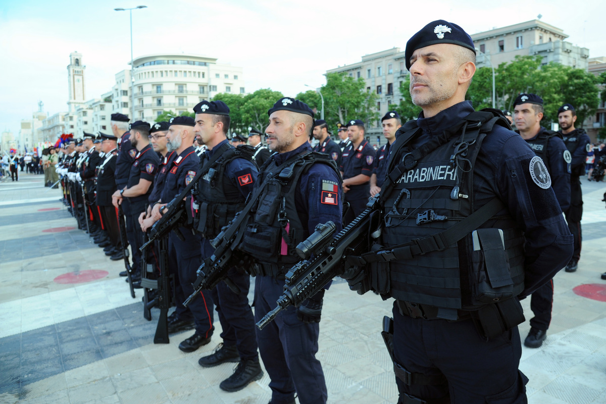 Stress e pochi riposi, carenza organica nell’Arma dei carabinieri. La denuncia Stress e pochi riposi, carenza organica nell’Arma dei carabinieri. La denuncia
