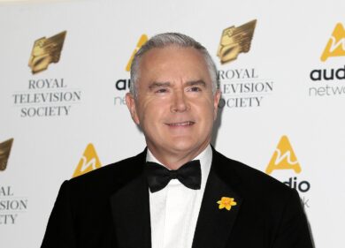 Scandalo sessuale, la star della Bbc Huw Edwards ricoverato in ospedale