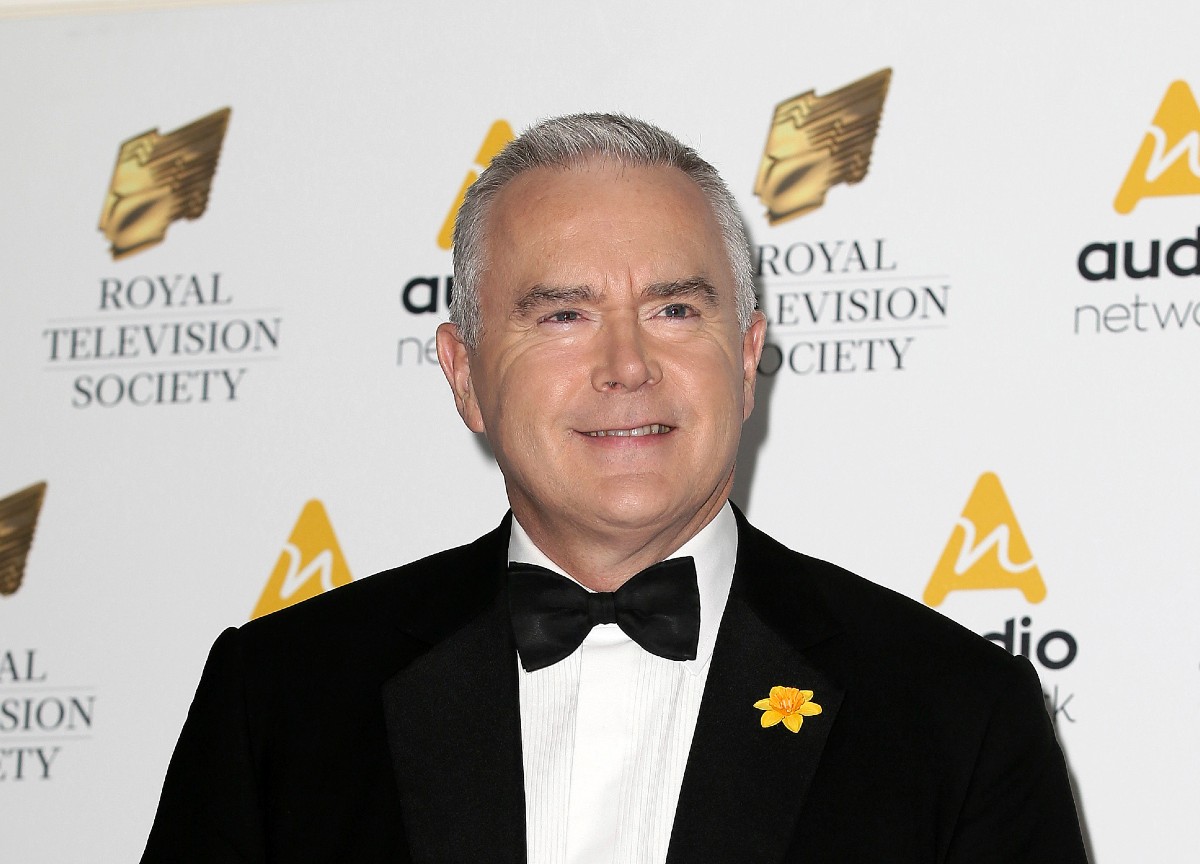 Scandalo sessuale, la star della Bbc Huw Edwards ricoverato in ospedale Scandalo sessuale, la star della Bbc Huw Edwards ricoverato in ospedale