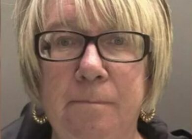 Truffa, mamma ruba 210 mila euro all’azienda per fare regali ai parenti