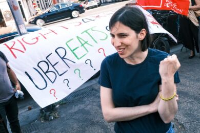 Pd, Schlein a Napoli: “Il conflitto d’interessi c’è, vedi casi dei ministri”