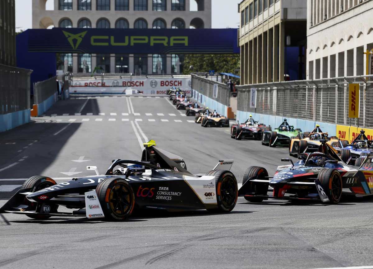 Formula E Roma: Dennis trionfa all’Eur e mette un’ipoteca sul titolo mondiale Formula E Roma: Dennis trionfa all’Eur e mette un’ipoteca sul titolo mondiale