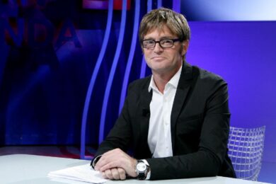 “Facci escluso dalla Rai”. Paga le frasi sulla ragazza che accusa La Russa jr