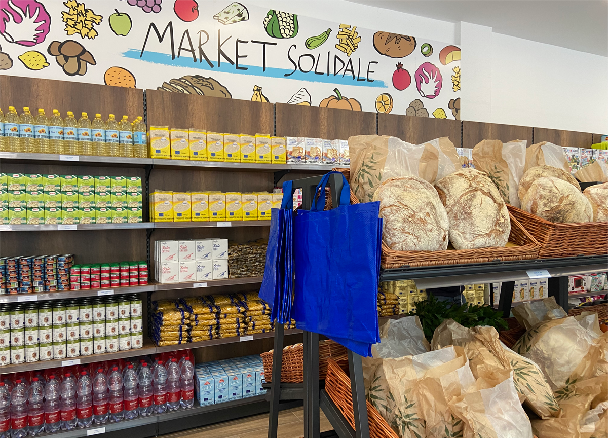 JTI, inaugurato a Milano il nuovo Market solidale con Progetto Arca JTI, inaugurato a Milano il nuovo Market solidale con Progetto Arca