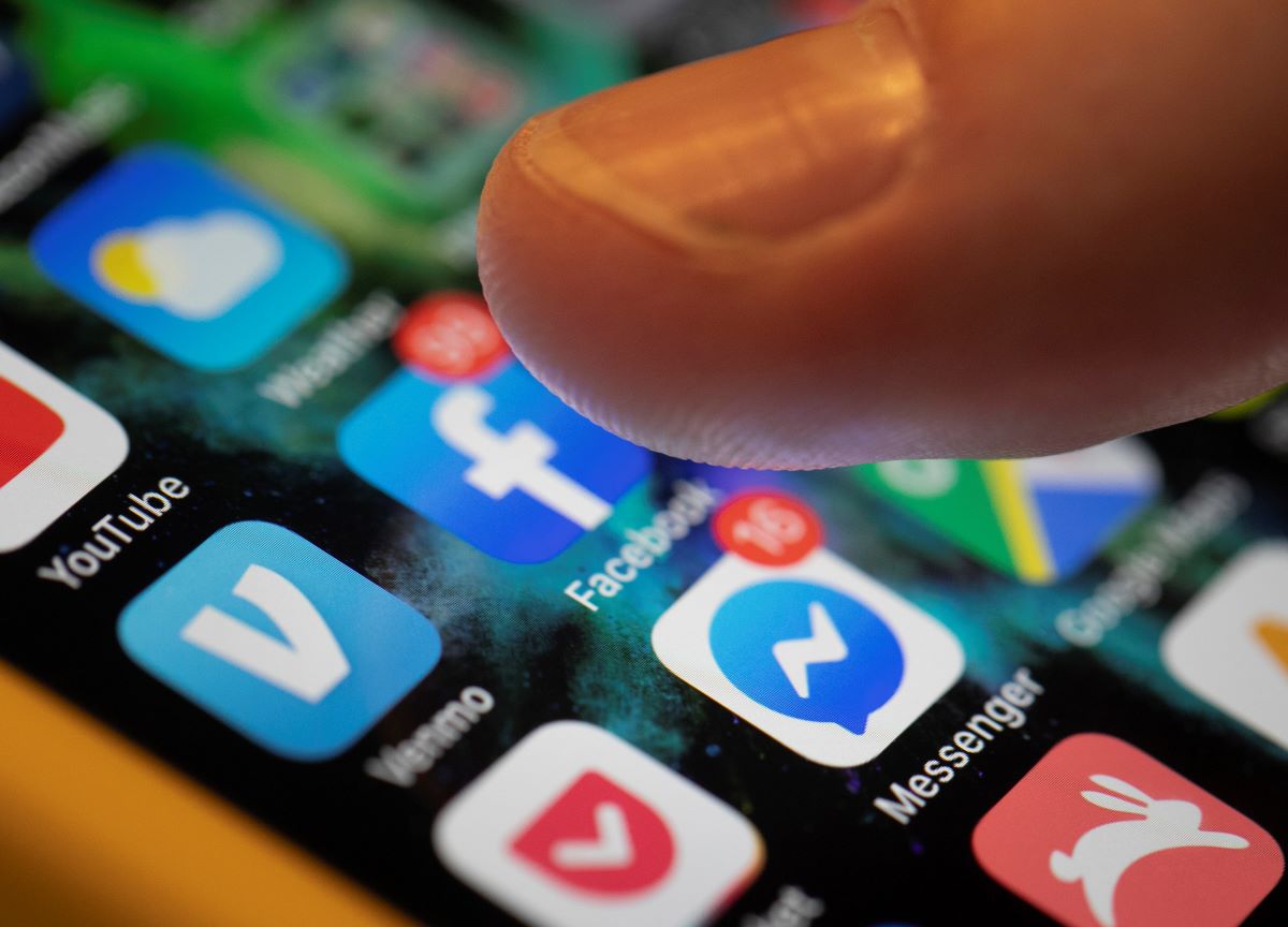 Web, in aumento i siti “fantasma” senza redattori e guidati dall’AI Web, in aumento i siti “fantasma” senza redattori e guidati dall’AI
