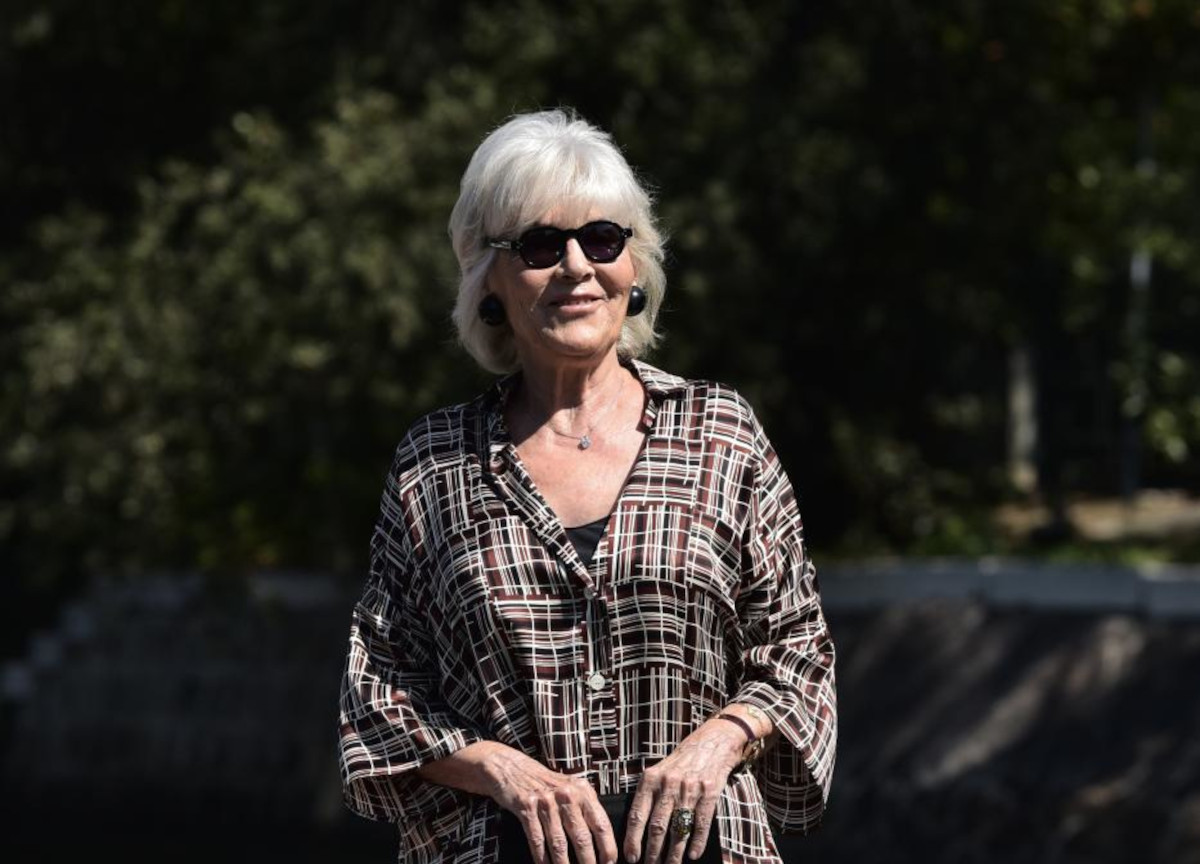 Caterina Caselli smentisce la fake news: “Ho accertato che non sono morta” Caterina Caselli smentisce la fake news: “Ho accertato che non sono morta”