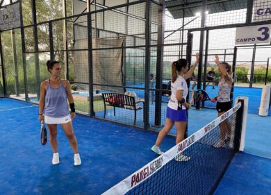 Il padel si tinge di rosa: al via a Roma il primo torneo femminile 3 contro 3