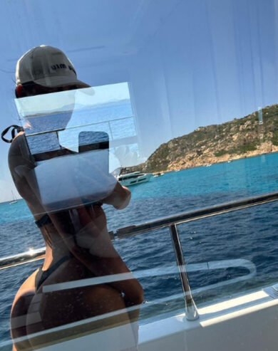 Georgina Rodriguez, le trasparenze sensuali e bikini da infarto di lady CR7