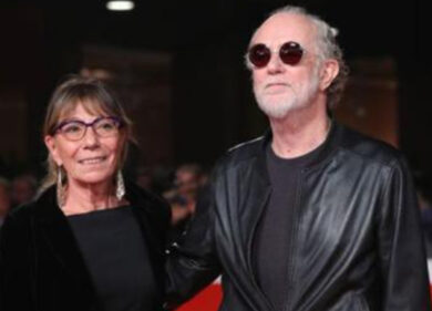 Lutto per Francesco De Gregori, morta la moglie “Chicca” Gobbi